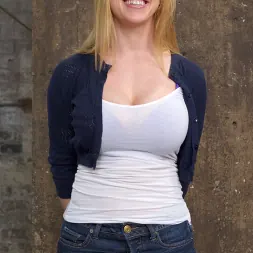 Darling に 'Kink' - Complete Edited Live Show (サムネイル 2)