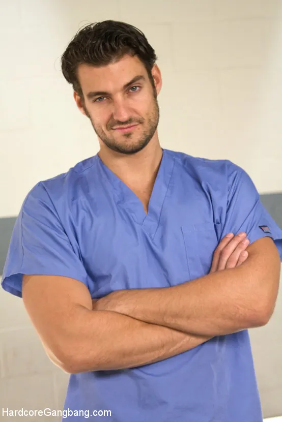 Kink '医者、医者！ダーリンは病気に悩まされ、気密に詰め込まれる！' 主演 Darling (写真 1)