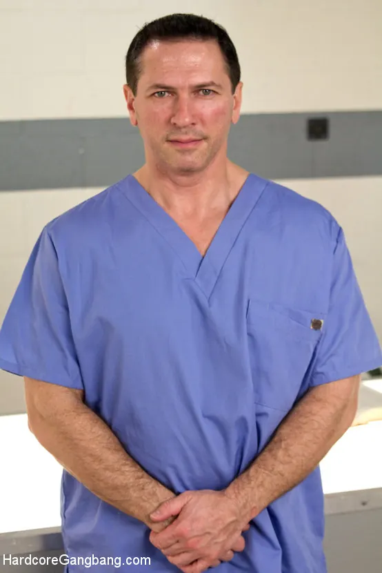 Kink '医者、医者！ダーリンは病気に悩まされ、気密に詰め込まれる！' 主演 Darling (写真 13)