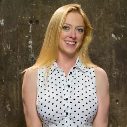 Darling に 'Kink' ゴージャスな潮吹きのオルガスムロープが縛られ、 (サムネイル 1)