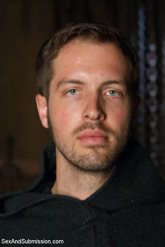 Kink '奴隷のオークション：ダーリンは厳しいボンデージの中でファックされます！' 主演 Darling (写真 21)