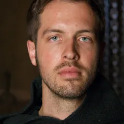 Darling に 'Kink' 奴隷のオークション：ダーリンは厳しいボンデージの中でファックされます！ (サムネイル 21)