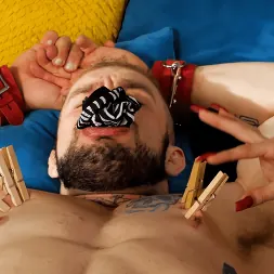 Davin Strong に 'Kink' グラマーガールアイボリーの騒乱は強い男の女性化を強制 (サムネイル 26)