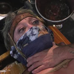 Dee Williams in 'Kink' Homewrecker Revenge (Thumbnail 4)
