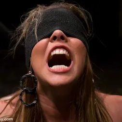 Delilah Strong in 'Kink' Classic Archive Feature: Wiredpussy LIVE!!!! (Thumbnail 8)