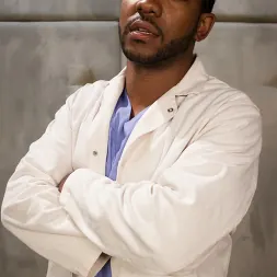 Delirious Hunter in 'Kink' Deliriously Gangbanged (Thumbnail 3)