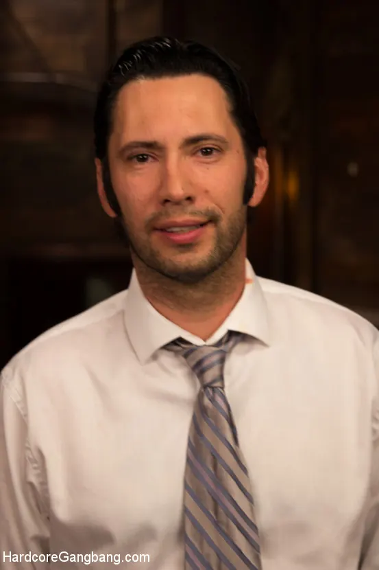 Kink 'begs to have her sewer holes filled airtight!!' starring Dollie Darko (Photo 2)