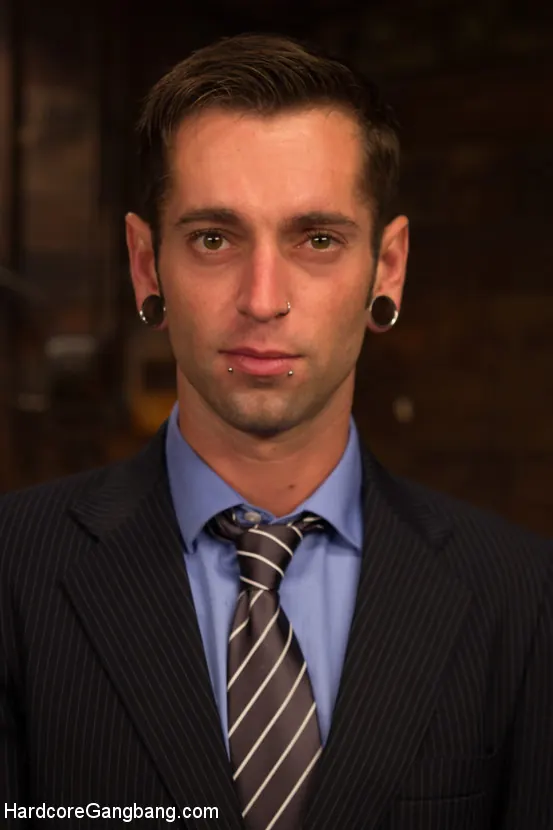 Kink 'begs to have her sewer holes filled airtight!!' 主演 Dollie Darko (写真 3)