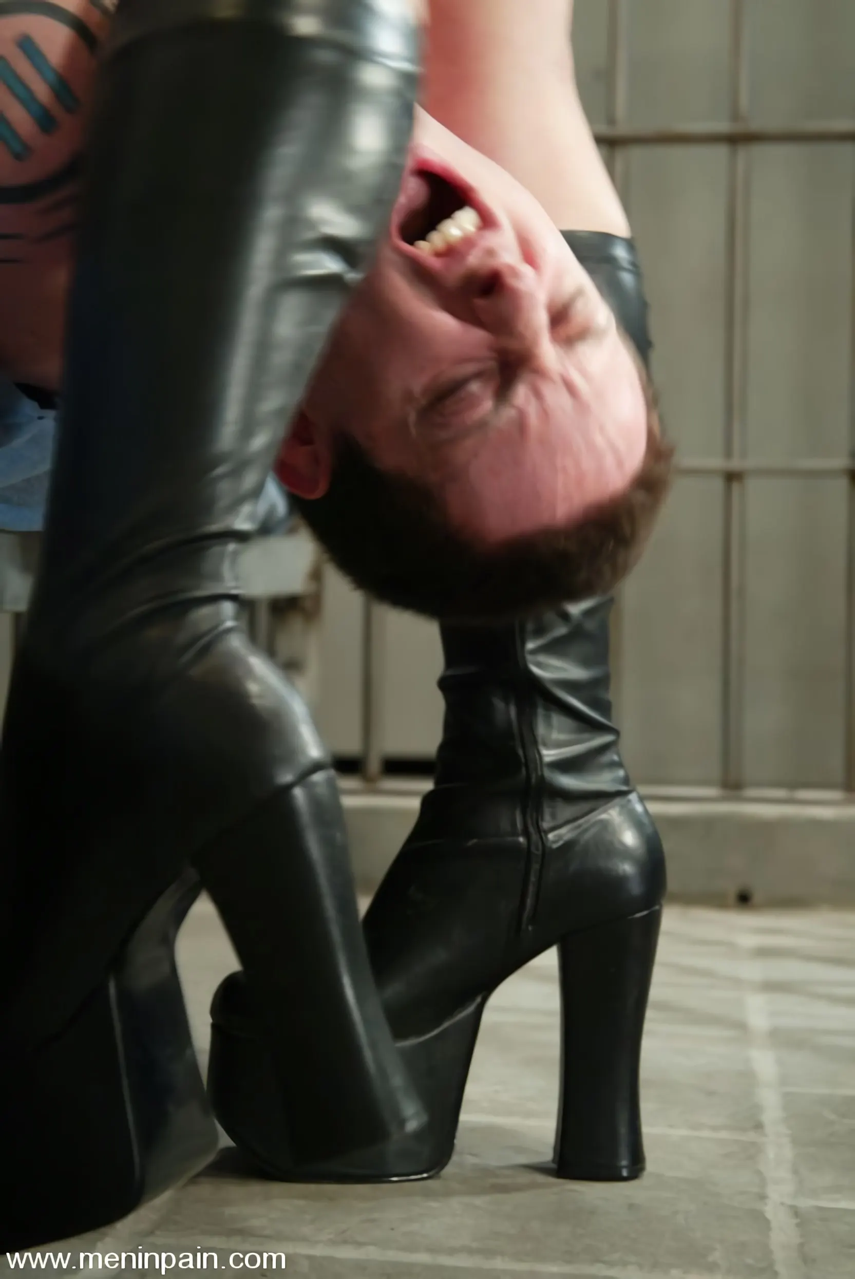 Kink 'and Judas' protagonizando Dylan Ryan (foto 5)