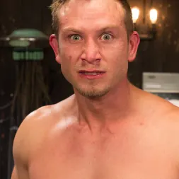 Dylan Ryan en La fantasía de gangbang más depravada de Dylan Ryan (foto 3) Dylan Ryan en 'Kink' La fantasía de gangbang más depravada de Dylan Ryan (Miniatura 3)