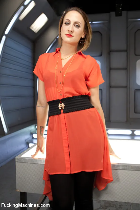 Dylan Ryan en '¡Coños chorreantes y folladas anales empapan máquinas de follar!' from 'Kink' (foto 16) Kink '¡Coños chorreantes y folladas anales empapan máquinas de follar!' protagonizando Dylan Ryan (foto 16)