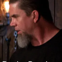 Dylan Ryan en La mascota del maestro (foto 18) Dylan Ryan en 'Kink' La mascota del maestro (Miniatura 18)