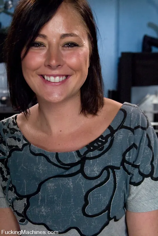 Kink 'アマチュア女の子金曜日Eadie Sexwick' 主演 Eadie Sexwick (写真 1)