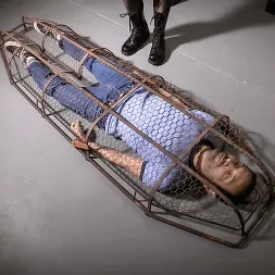 Elise Graves en 'Kink' Una jaula dorada (Miniatura 1)