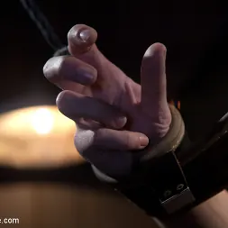 Elise Graves en 'Kink' - Harsh Treatment and Predicaments Noir Style - by The Pope! (Miniatura 1)