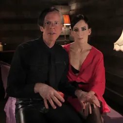 Elise Graves en 'Kink' Digitación con los dedos y dominio del punto G - Presentado por Danarama (Miniatura 2)