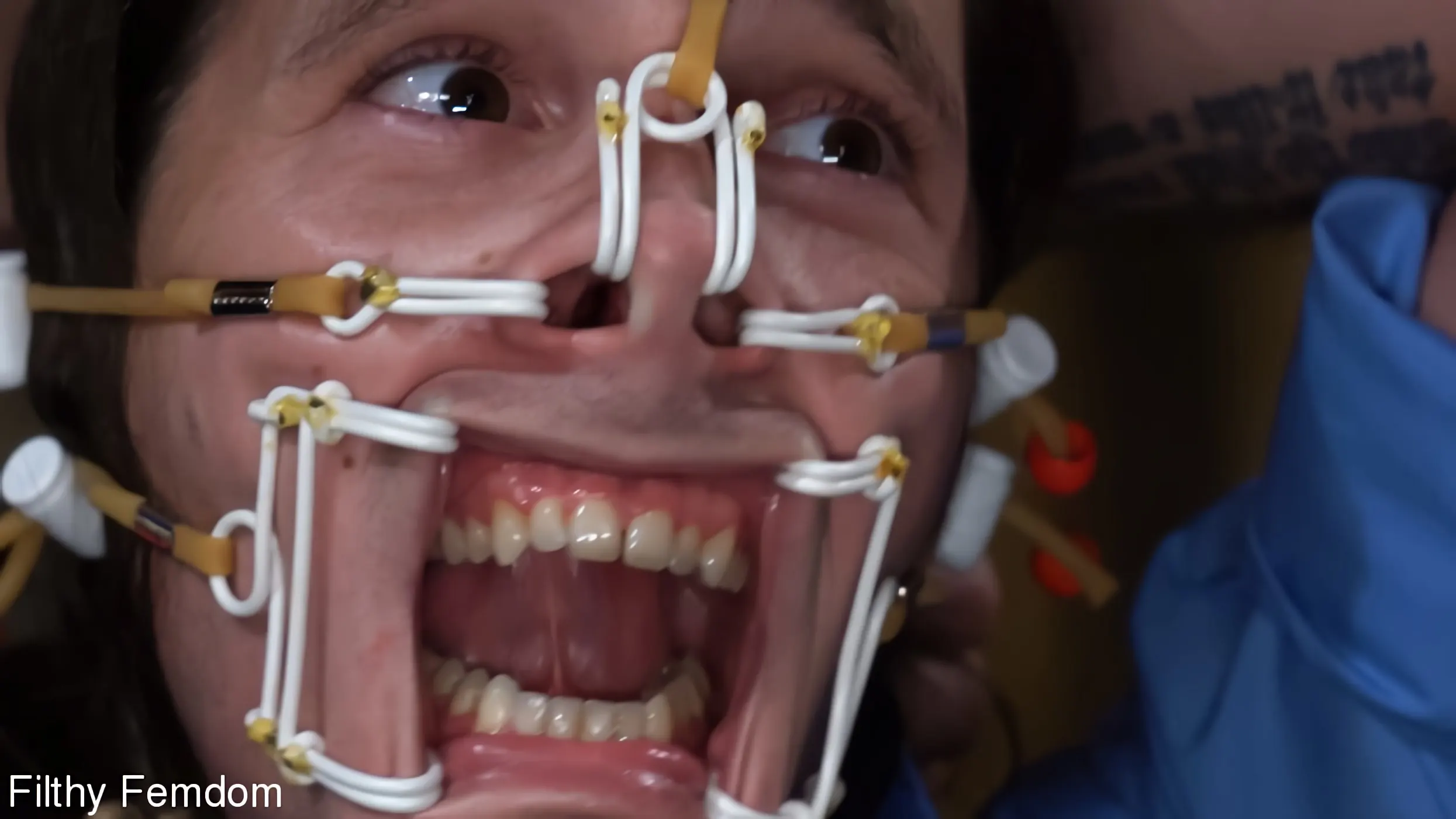 Kink 'Going for the Gold' starring Elise Graves (Photo 6)