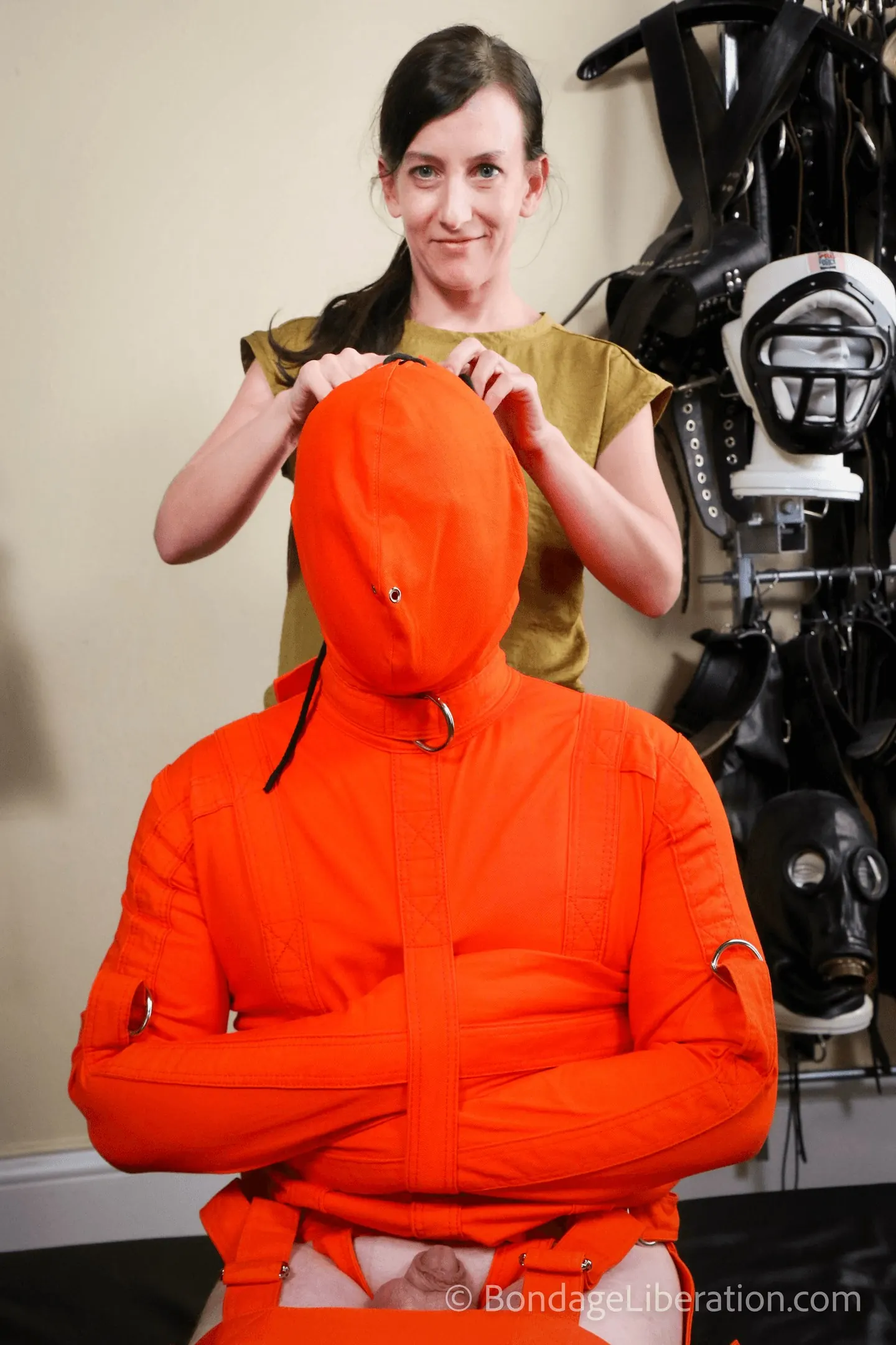 Kink 'Squeeze an Orange' starring Elise Graves (Photo 23)