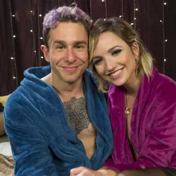 Eliza Jane en 'Kink' Corbin Dallas recibe una profunda penetración con el puño y follada por Eliza Jane (Miniatura 15)