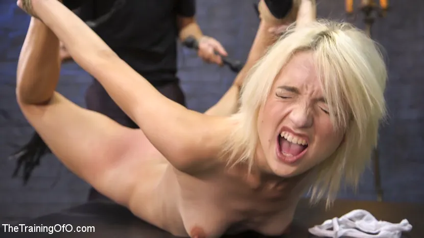 Kink 'Entrenamiento de una esclava sexual: Eliza Jane, día dos' protagonizando Eliza Jane (foto 3)