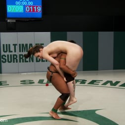 Elizabeth Thorn in 'Kink' Adrenaline Pumping Welther Weight Battle for the tournament 5 spot (Thumbnail 5)