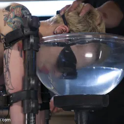 Elizabeth Thorn en 'Kink' Receta para el desastre (Miniatura 5)