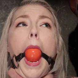 Ella Nova に 'Kink' 愛らしいふしだらな女エラノヴァは軍曹メジャーによってめちゃくちゃになる (サムネイル 4)