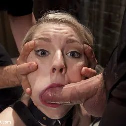 Ella Nova に 'Kink' ボールディープアナルファックトレーニング、2日目 (サムネイル 1)