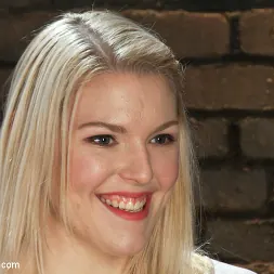 Ella Nova に 彼女の手と膝からブロンドファック子犬を怒らせることを熱望している (写真 16) Ella Nova に 'Kink' 彼女の手と膝からブロンドファック子犬を怒らせることを熱望している (サムネイル 16)