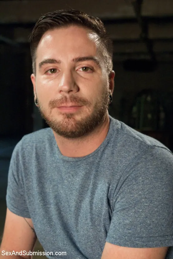 Emma Snow en 'La sauna' from 'Kink' (foto 12) Kink 'La sauna' protagonizando Emma Snow (foto 12)