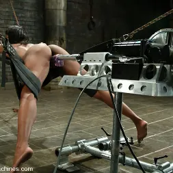 Erica Sommers in 'Kink' Erica Sommers (Thumbnail 6)