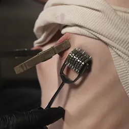 Erin Everheart に 限界までやった (写真 2) Erin Everheart に 'Kink' 限界までやった (サムネイル 2)