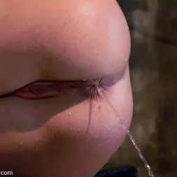 Felony in 'Kink' Anal Antics... Felony fucks herself crazy with enemas (Thumbnail 13)