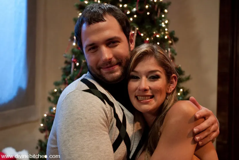 Kink 'Cuckold Christmas' starring Felony (Photo 2)