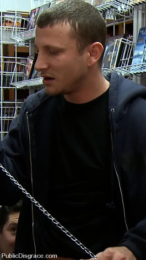 Kink 'is Tied up and Pushed to her Limits in Public' starring Felony (Photo 1)