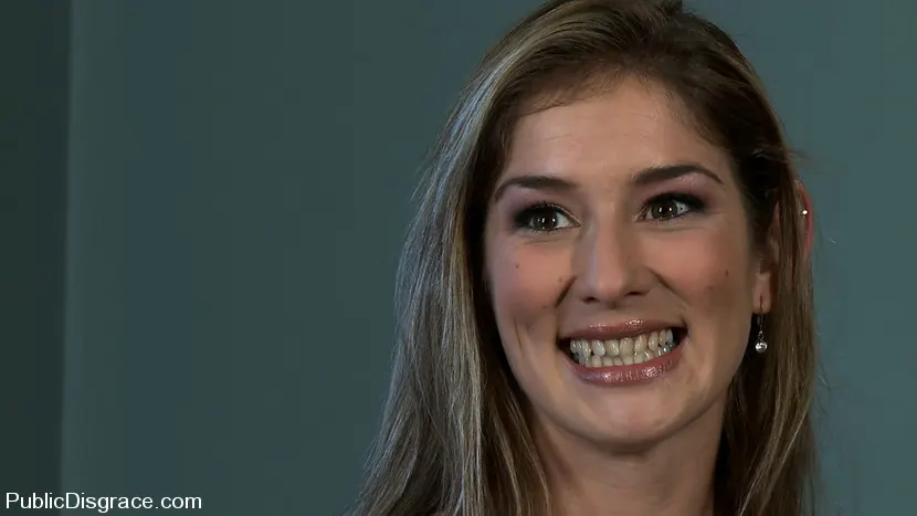 Kink 'is Tied up and Pushed to her Limits in Public' starring Felony (Photo 11)