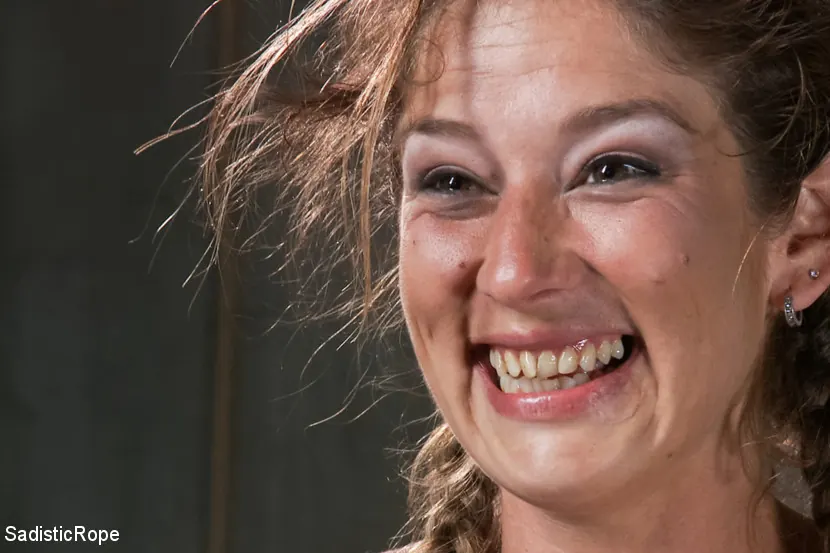 Kink '役割の逆転' 主演 Felony (写真 2)