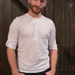 Francesca Le en 'Kink' Hueles como una perra y no del tipo bueno. (Miniatura 16)