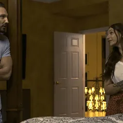 Gia Derza en 'Kink' Amor contaminado, episodio 6: El súcubo (Miniatura 1)