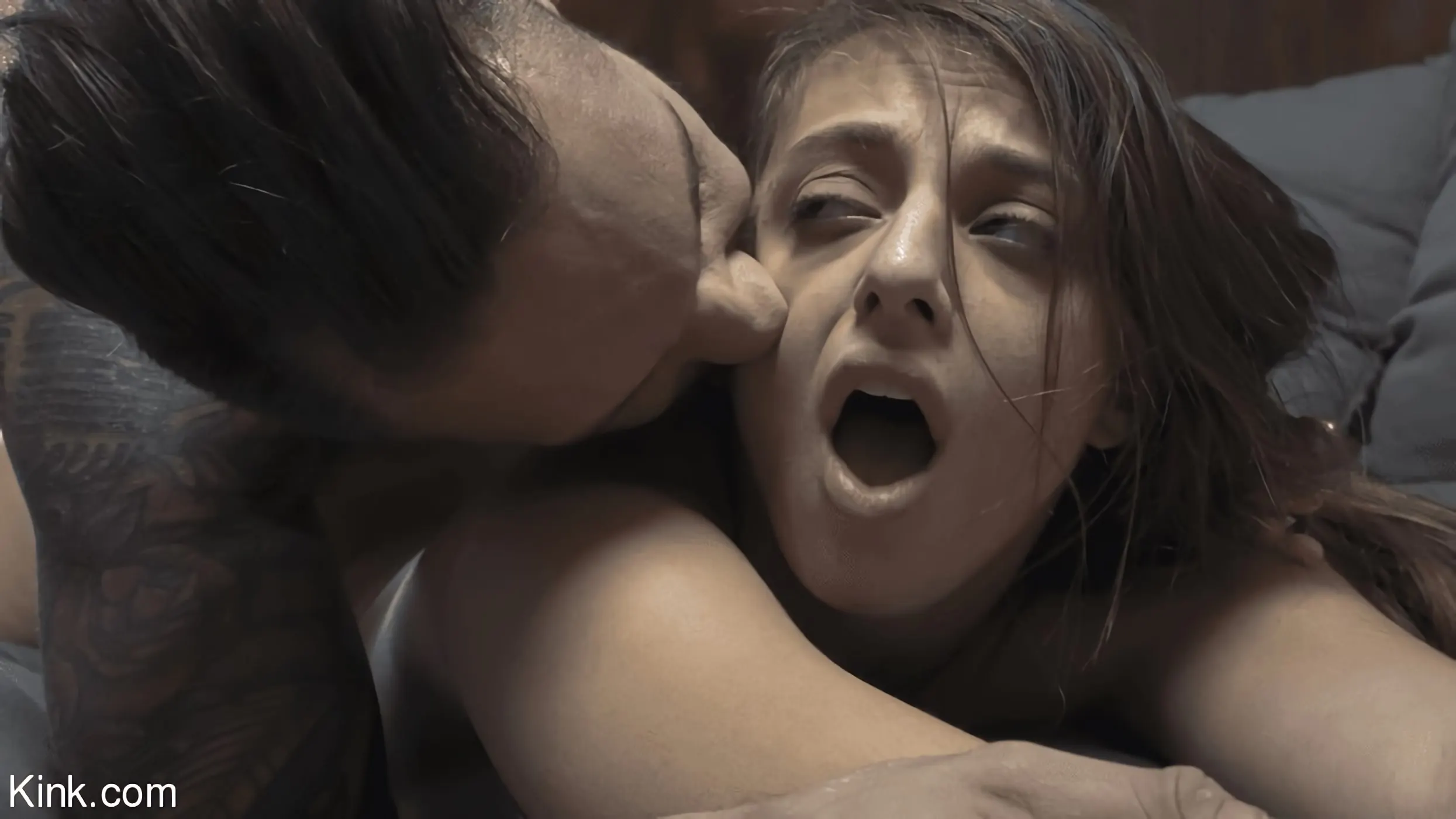 Kink 'Amor contaminado, episodio 6: El súcubo' protagonizando Gia Derza (foto 21)