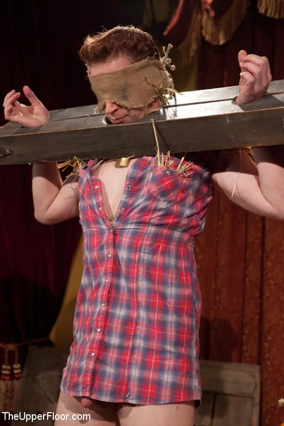 Kink 'Fiesta de Acción de Gracias' protagonizando Gia DiMarco (foto 19)