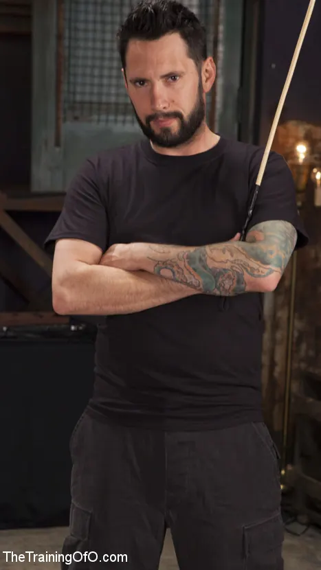 Kink 'Earns Her Collar' protagonizando Gina Valentina (foto 24)