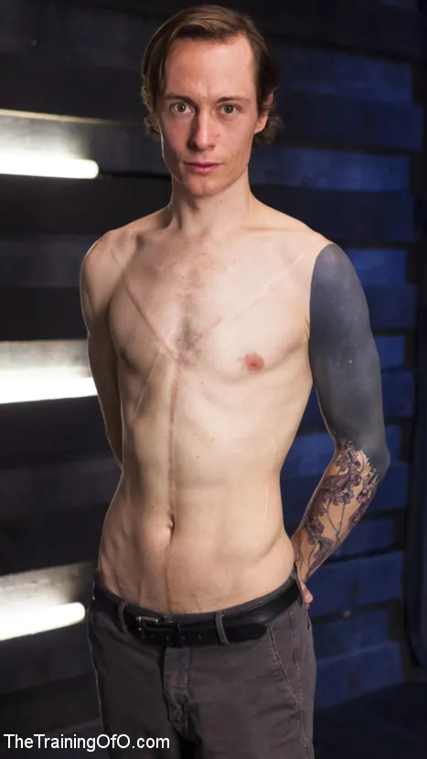 Kink '熱心な新人を養子にして訓練する' 主演 Harley Jade (写真 1)