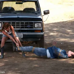 Harmony en 'Kink' 'El Rancho', Parte 1 (Miniatura 3)