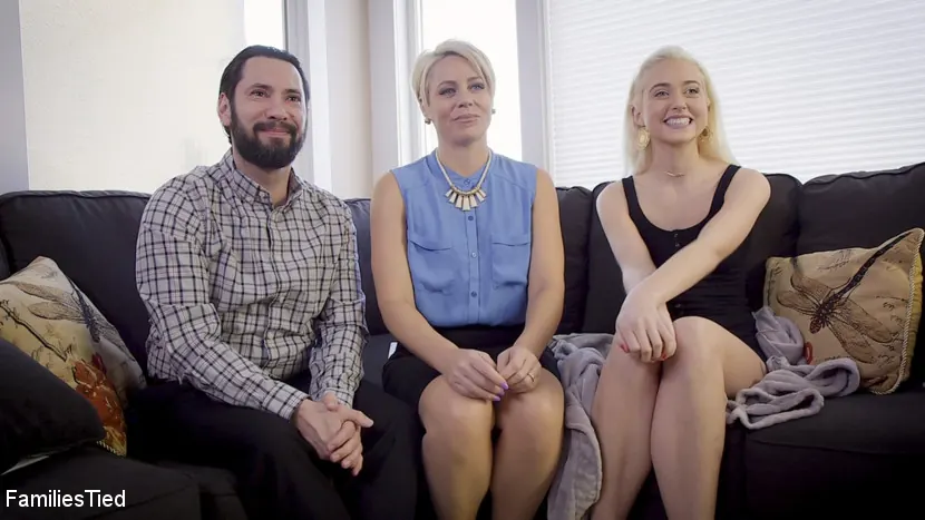 Kink '金の掘る肛門のティーンは古風な方法を学ぶ' 主演 Helena Locke (写真 20)