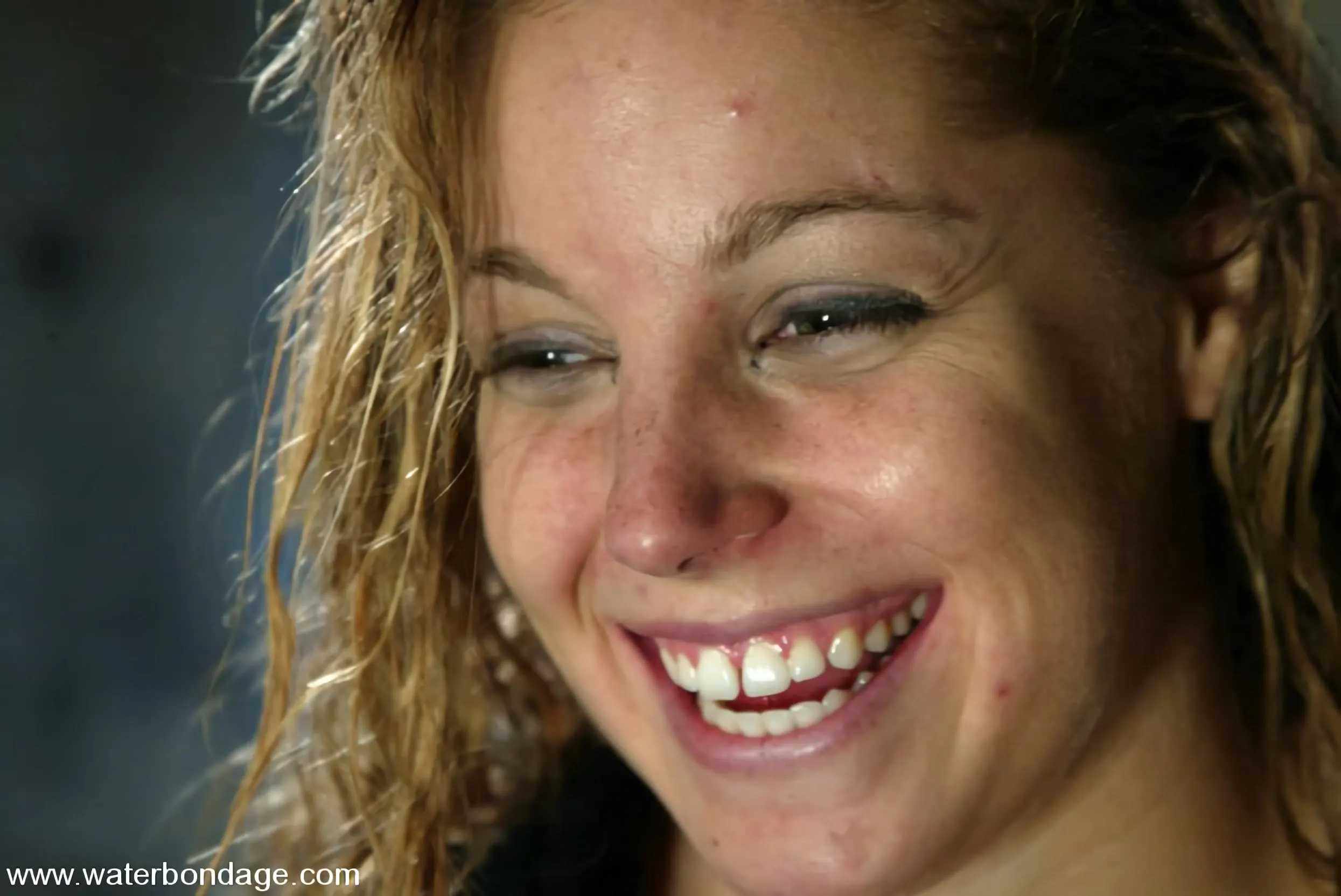 Hollie Stevens en 'Hollie Stevens' from 'Kink' (foto 15) Kink 'Hollie Stevens' protagonizando Hollie Stevens (foto 15)