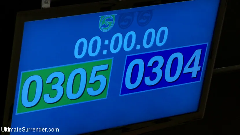 Kink '4スクリプトのないライブタグで激しい闘牛4チームアクション荒々しい投稿保留、残忍！' 主演 Holly Heart (写真 7)