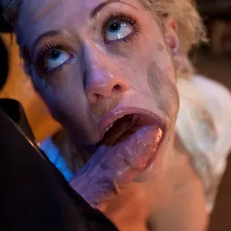 Holly Heart en 'Kink' El entrenamiento del Corazón Sagrado Día Uno (Miniatura 9)