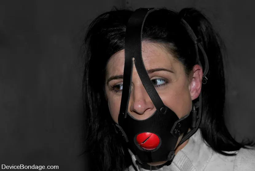 Kink 'KINK Classic 3 of 20. Countdown to relaunch!' starring India Summer (Photo 9)