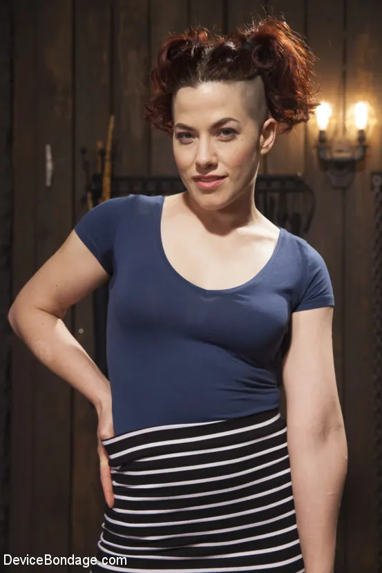 Ingrid Mouth に 'イングリッド口を壊す' from 'Kink' (写真 7) Kink 'イングリッド口を壊す' 主演 Ingrid Mouth (写真 7)